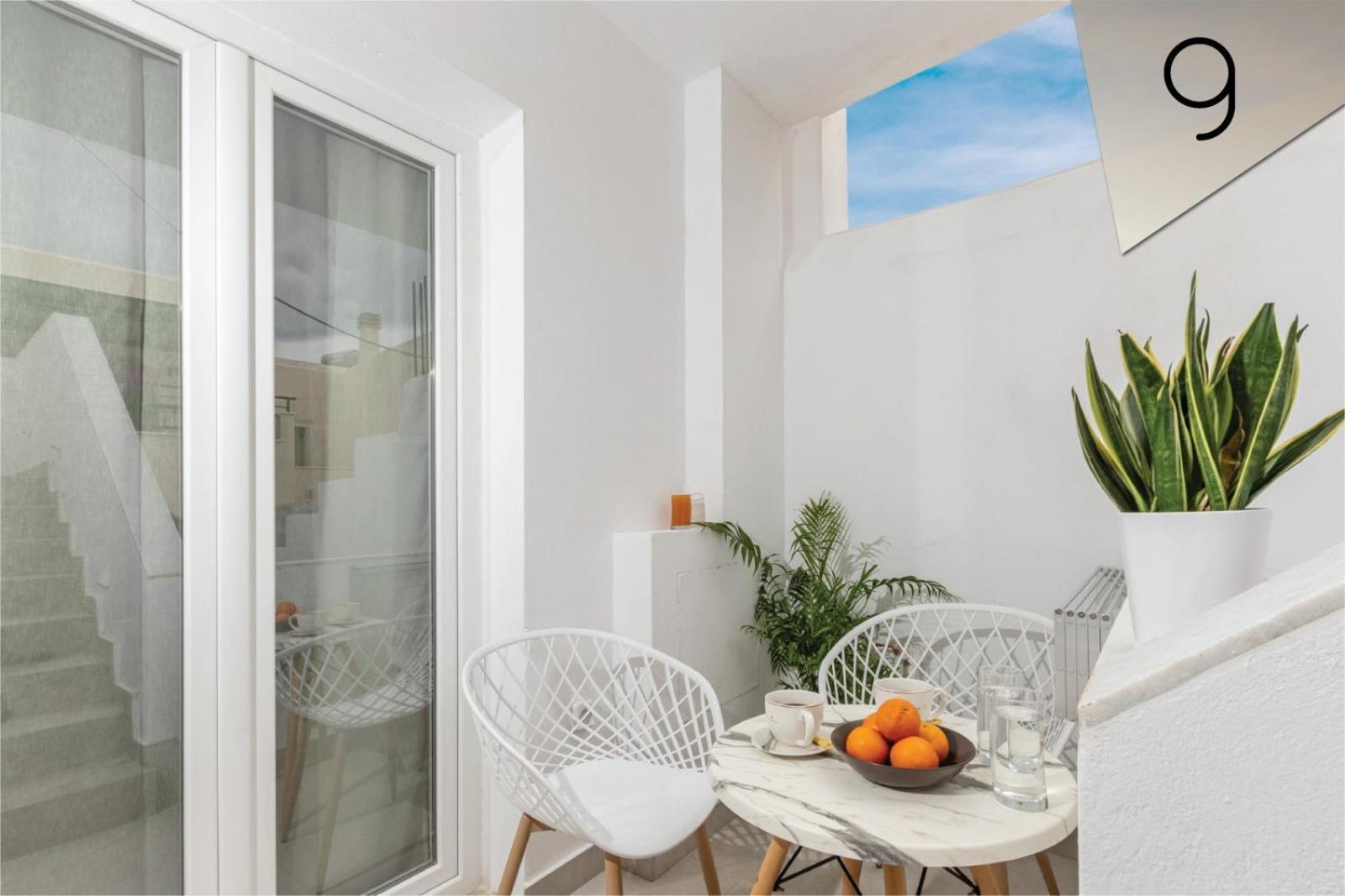 Naxos CityGolden Bird'S公寓式酒店 外观 照片