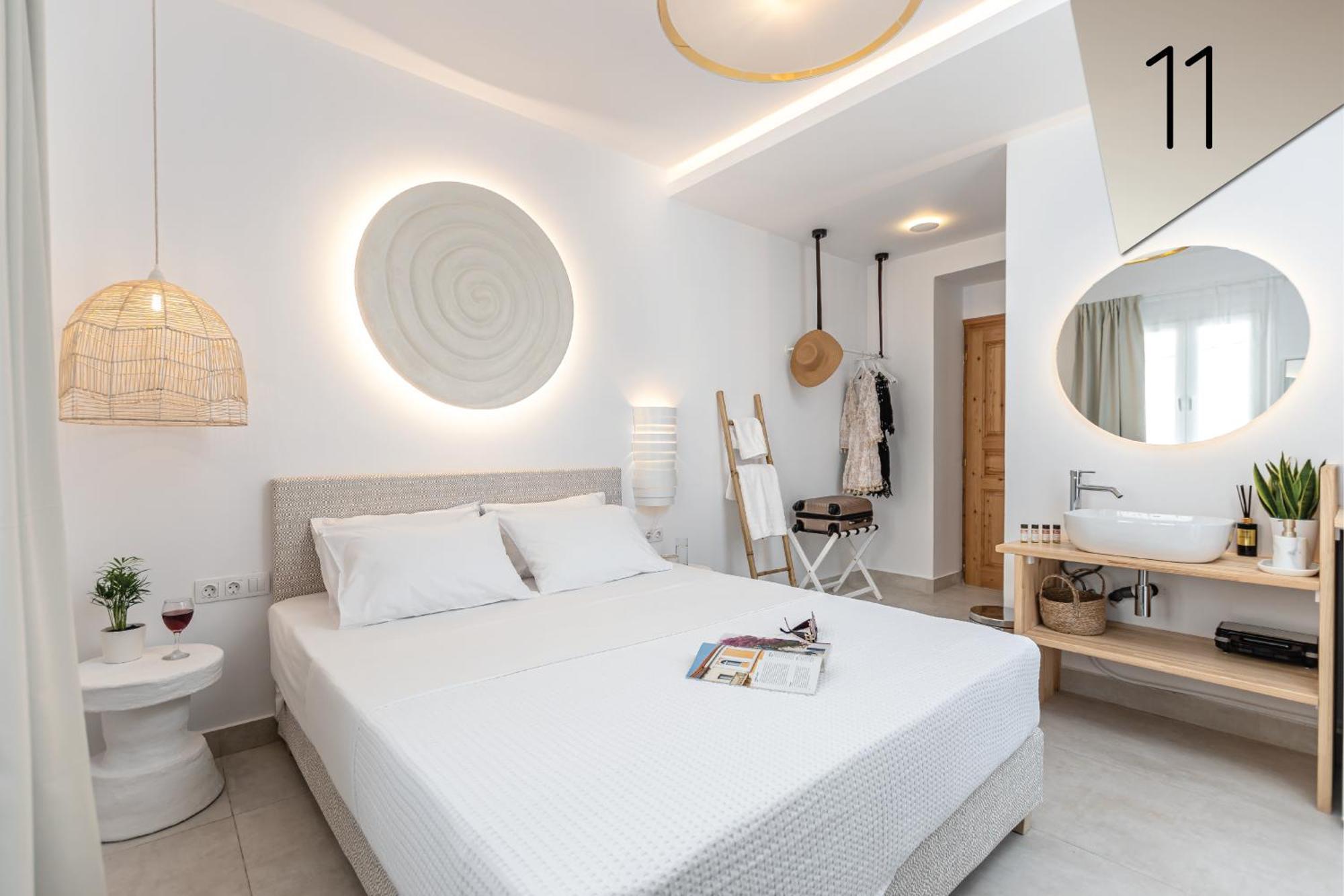 Naxos CityGolden Bird'S公寓式酒店 外观 照片