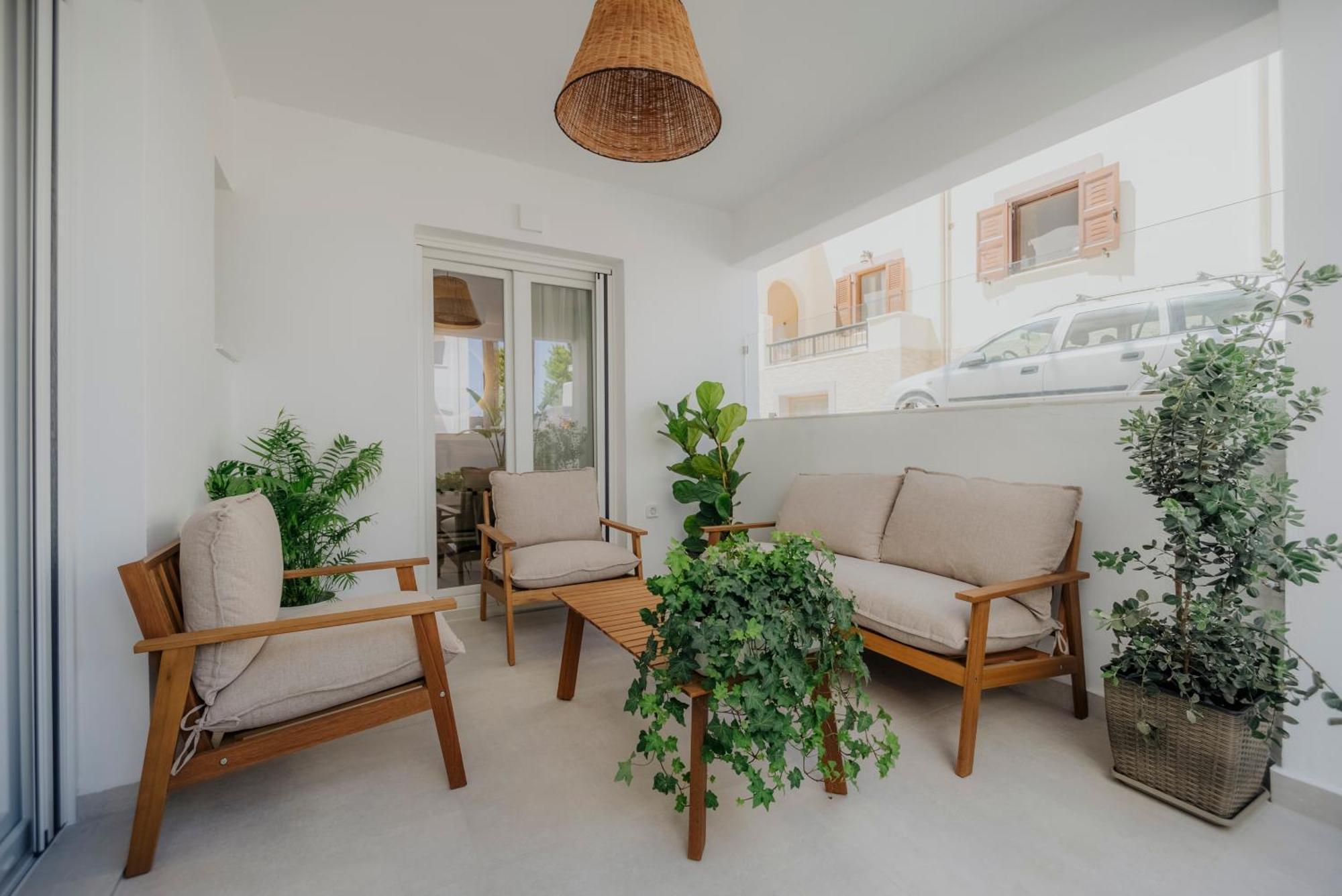 Naxos CityGolden Bird'S公寓式酒店 外观 照片