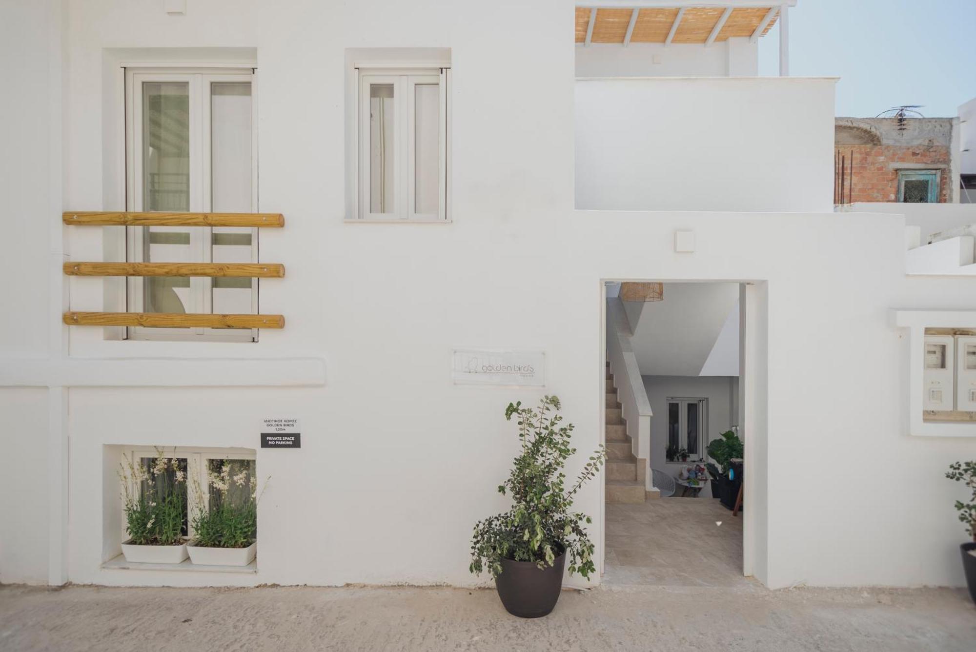 Naxos CityGolden Bird'S公寓式酒店 外观 照片